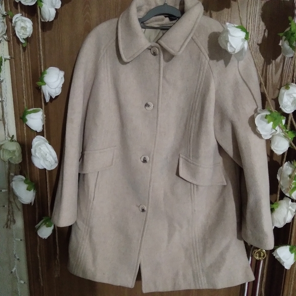 East 5th Jackets & Blazers - Womens East 5th wool coat